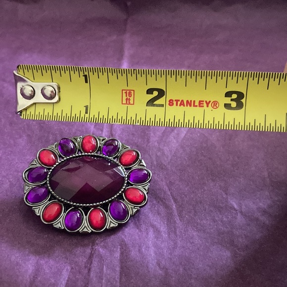 FAF Cute pin in purple and gunmetal - Picture 2 of 3